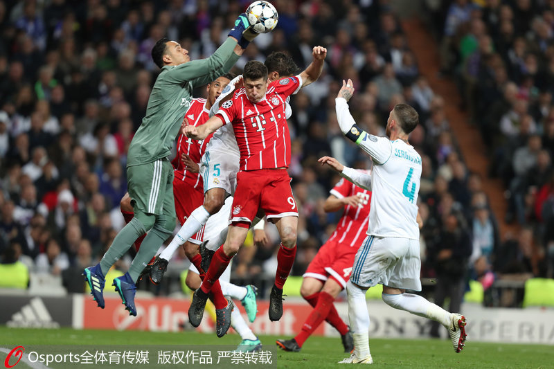 ˫����Ա��ǰ��ս