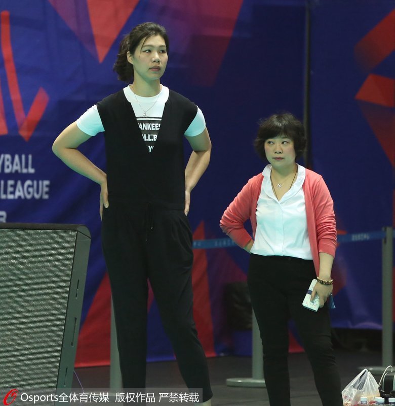 徐雲麗現場為前隊友助威