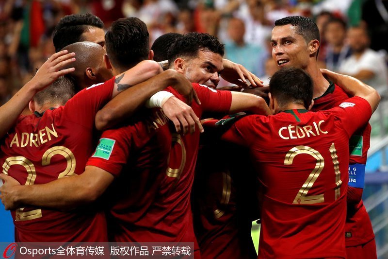 葡萄牙球員慶祝勝利