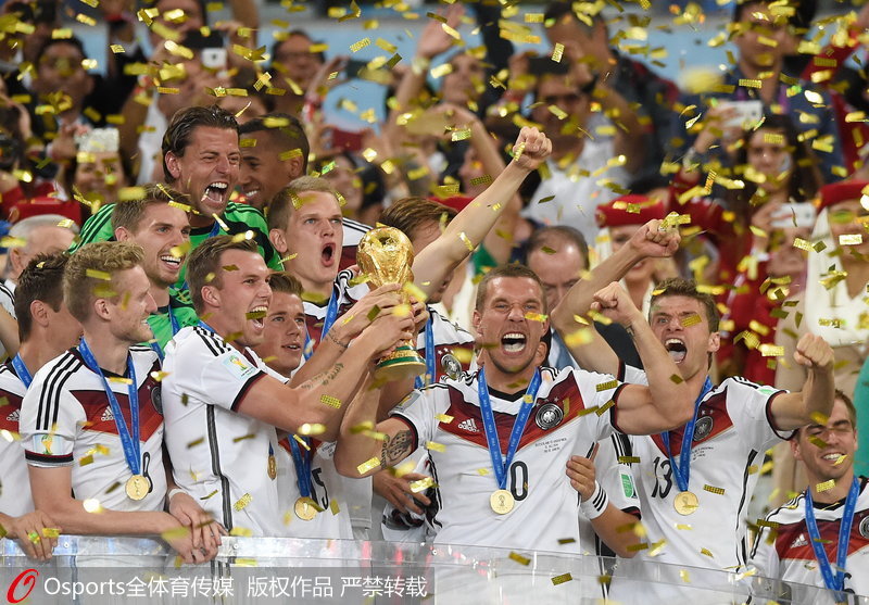 2014年巴西世界杯，德國隊捧起大力神杯