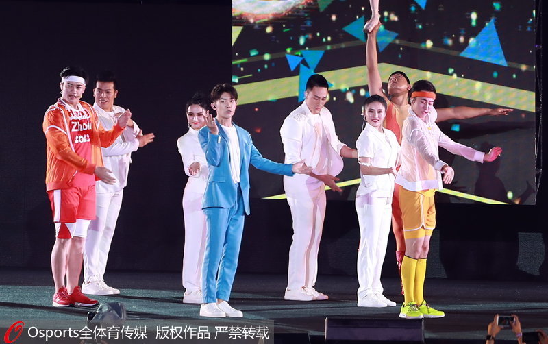 現代杭州·易烊千璽歌舞表演