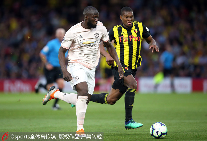 盧卡庫帶球突破