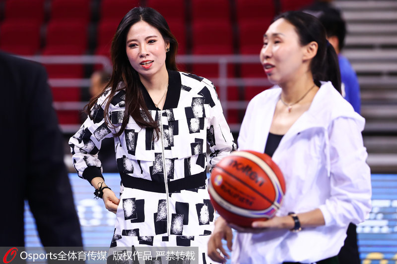 08��Ů����Ա�ؾ�