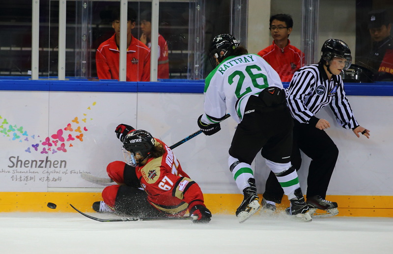 CWHL-伍茲破門難救主 萬科陽光主場1-3不敵萬錦迅雷【4】