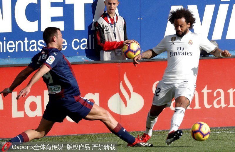 �������ڱ�����ƴ��