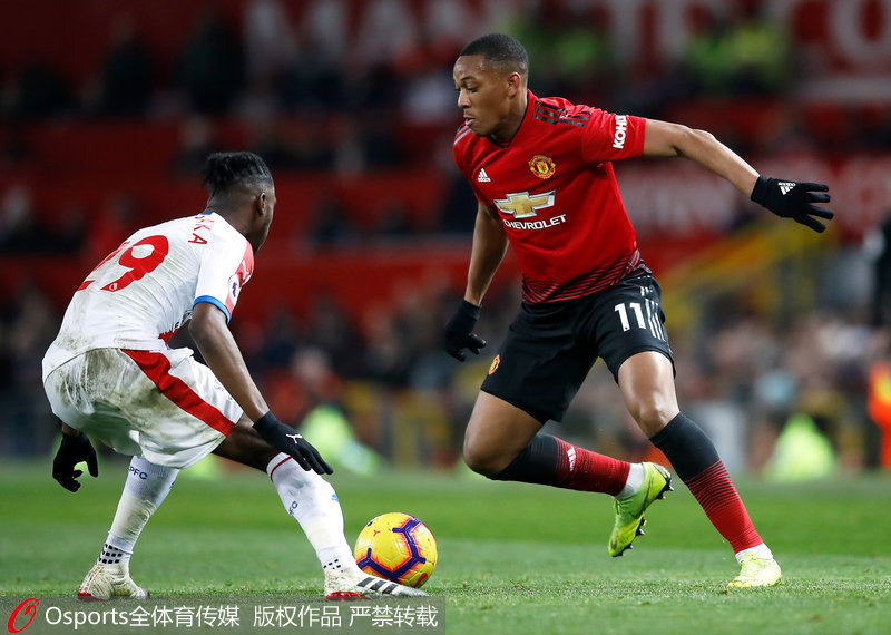 馬夏爾帶球突破