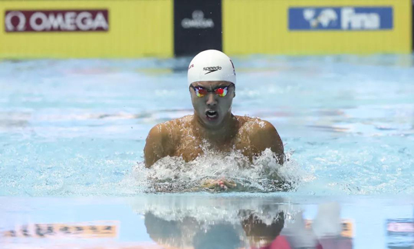 7月22日，閆子貝在比賽中。當日，在韓國光州舉行的第十八屆游泳世錦賽男子100米蛙泳決賽中，中國選手閆子貝以58秒63的成績獲得銅牌。新華社記者 王婧嬙 攝