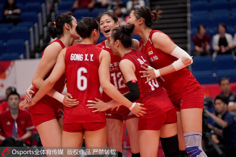 北京時間9月14日，2019年女排世界杯首輪，中國隊3-0（25-21、25-15、25-14）力克韓國隊贏得開門紅。