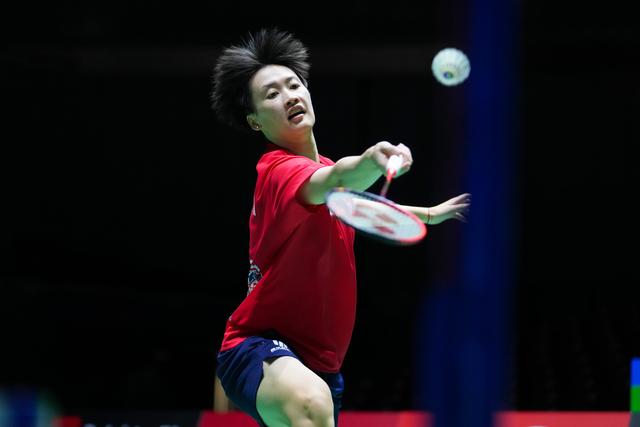 8月20日，中國羽毛球女單選手陳雨菲在日本東京體育館進行賽前訓練。新華社記者 張笑宇攝